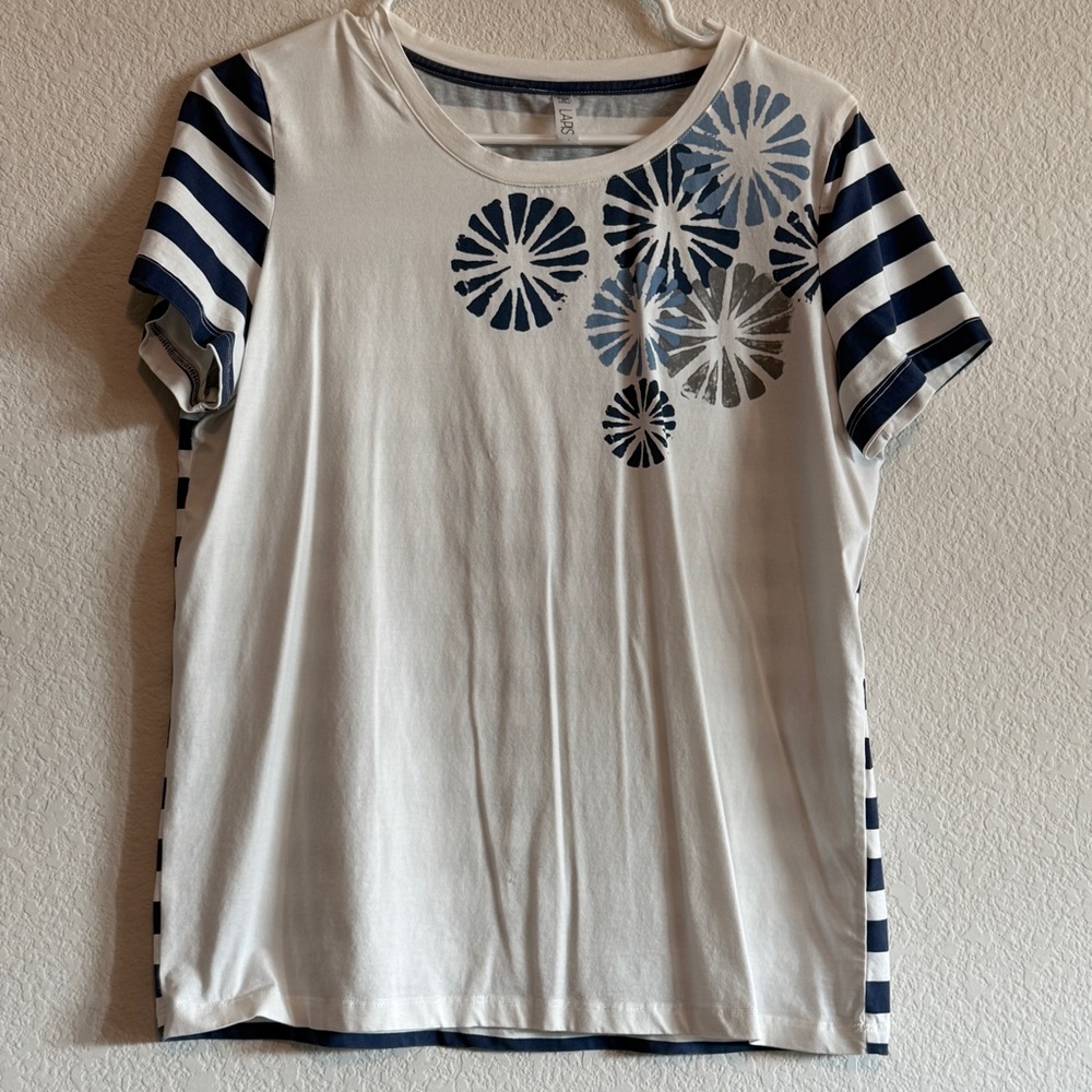 Lapis Nautical Navy Stripe Floral Top – Preloved Coastal Charm (Size L)